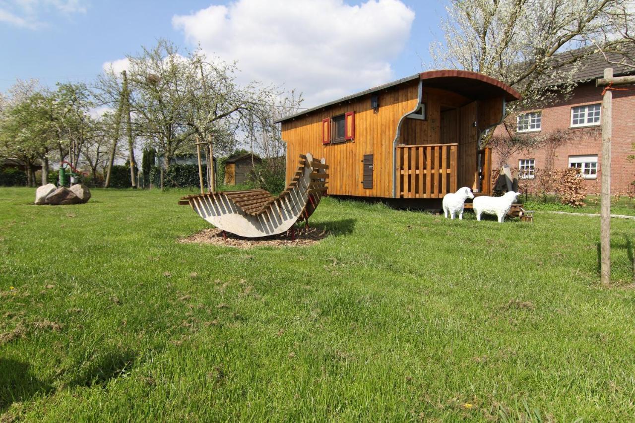 Gaestehaus Ermen Kamp-Lintfort Bagian luar foto