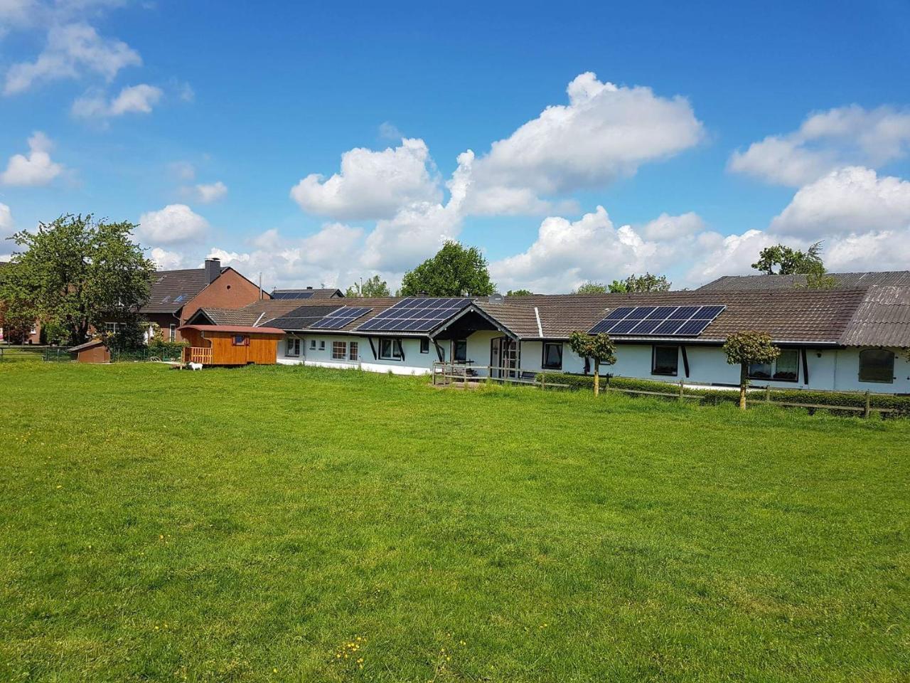 Gaestehaus Ermen Kamp-Lintfort Bagian luar foto